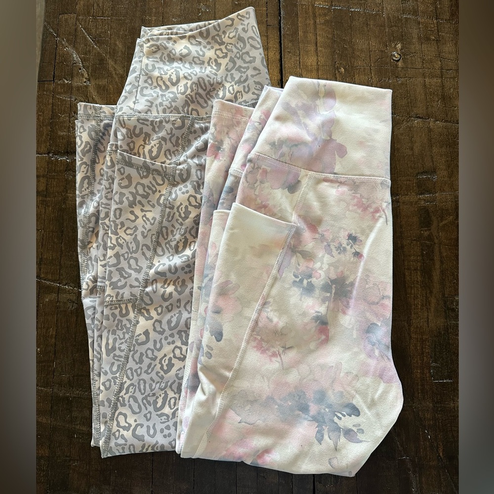Lot of 2 Leopard/Floral Print Leggings size M RBX